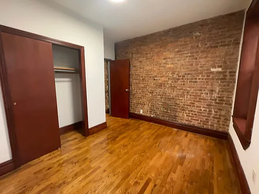 Rented by Bond New York | media 6