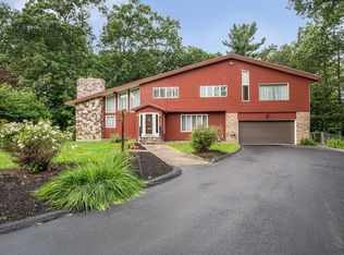 1 Hemlock Dr, Chelmsford, MA 01824