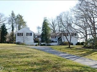 17 Meadow Rd, Baltimore, MD 21212