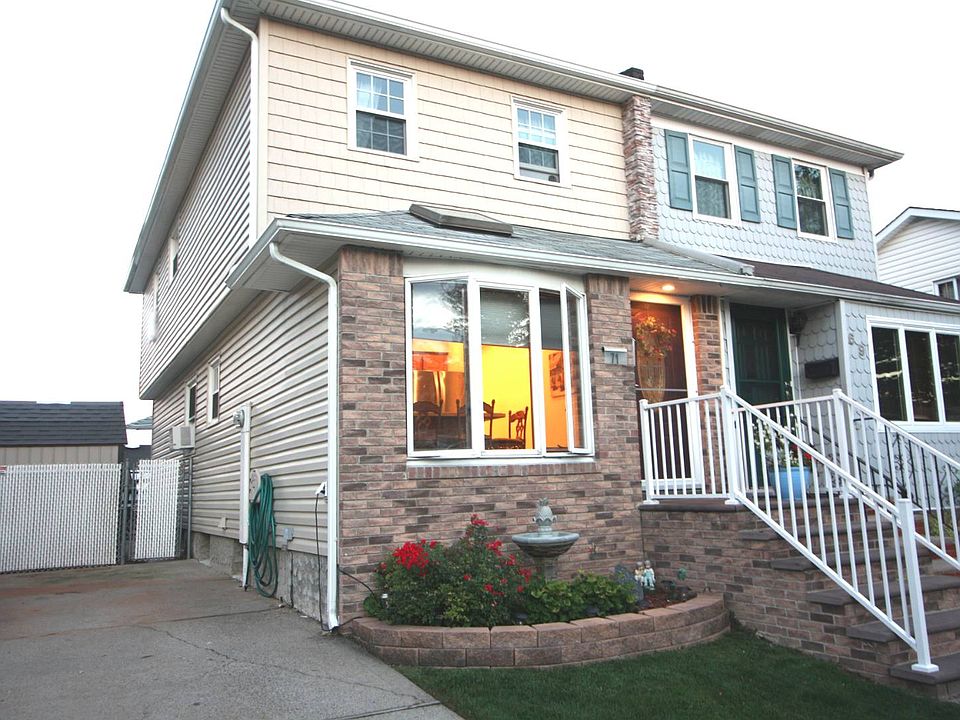 1st image of 71 Sunfield Ave