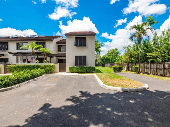 8890 SW 133rd Pl APT A, Miami, FL 33186
