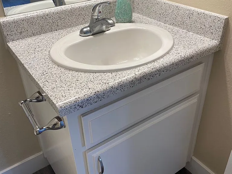 Hillcrest Palms Apartments — Photo 52