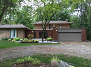 21475 W Thirteen Mile Rd, Beverly Hills, MI 48025