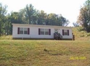 607 Sugartree Springs Rd, Belvidere, TN 37306
