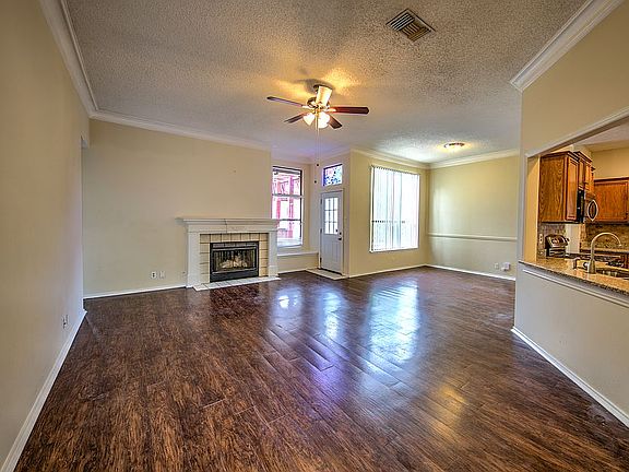 3rd image of 7314 Chainfire Cir