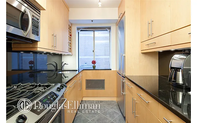 Sold by Douglas Elliman | media 3