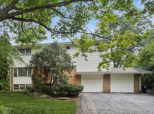 921 Wilmot Rd, Deerfield, IL 60015