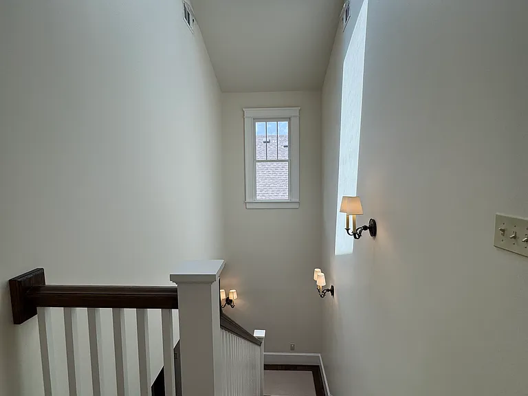 277 Prospect Pl NE — Photo 49