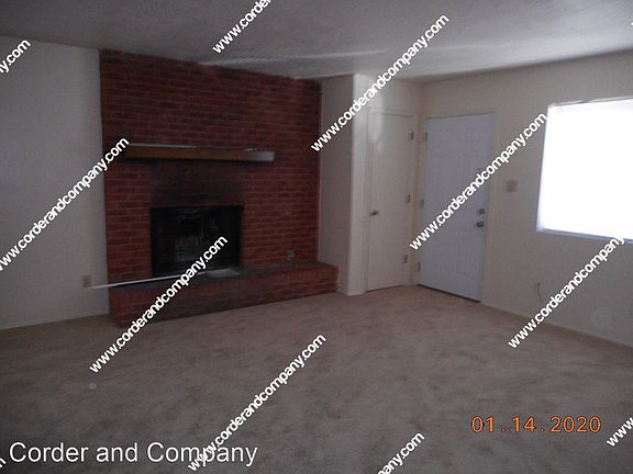 3rd image of 305 Dunes Pl SE Unit 4