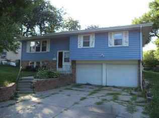 9366 N St, Omaha, NE 68127