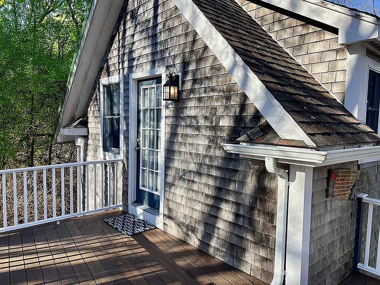 Entrance to the detached Studio apartment with garage and laundry facilities for the Studio below.