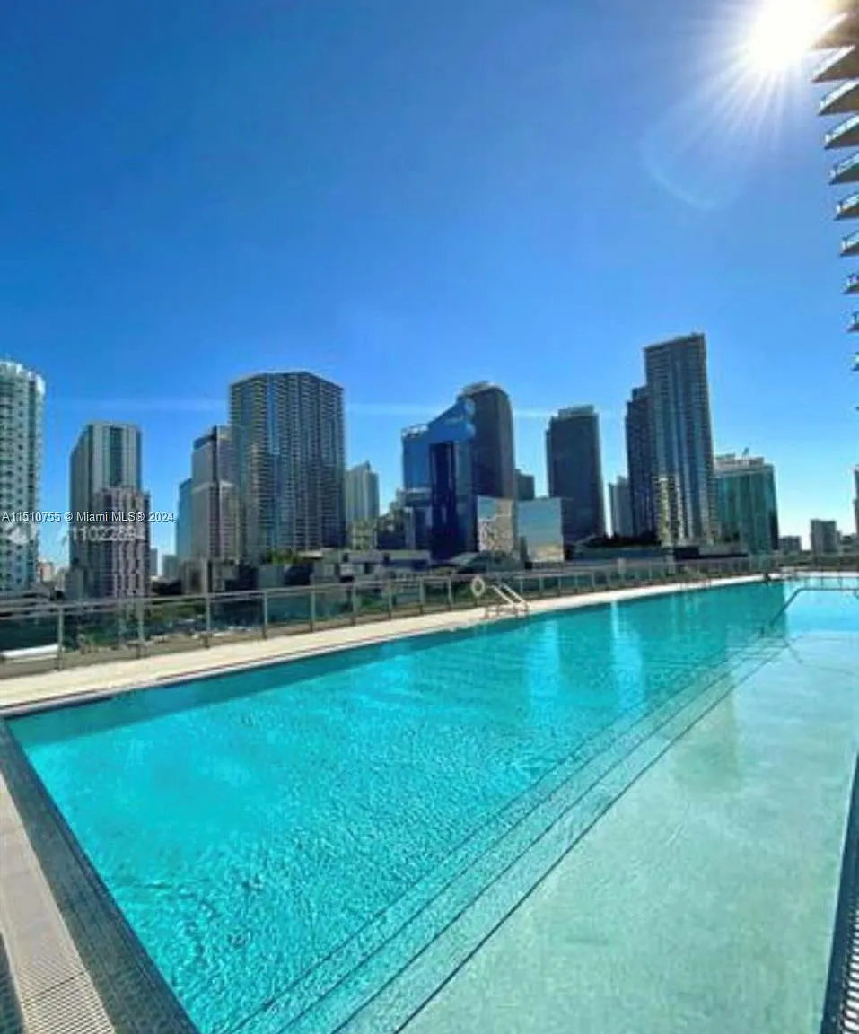 1 bed, 764 sqft, $2,800 — Photo 2