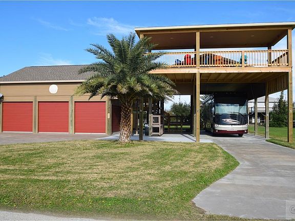 2nd image of 942 Kahla Dr #19
