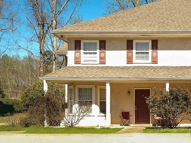 1535 Cedar Shoals Dr #A — Photo 3