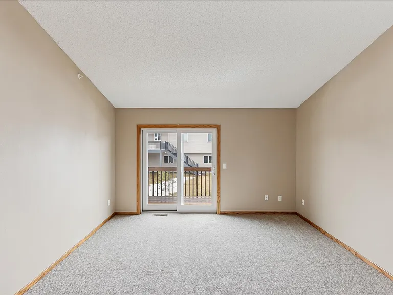7300 Kahler Cir NE — Photo 6