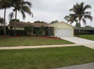 236 Las Palmas St, Royal Palm Beach, FL 33411