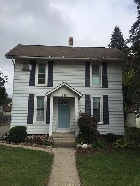 230 W Main St #1