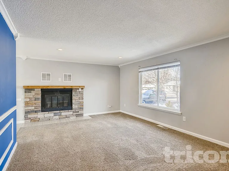 3222 Greenwood Cir — Photo 3