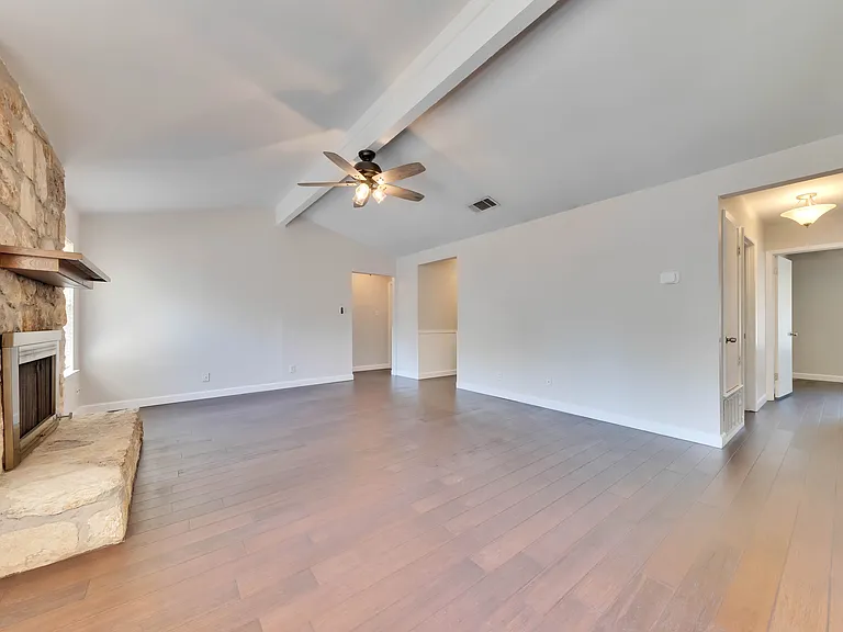 519 Yucca Dr — Photo 14