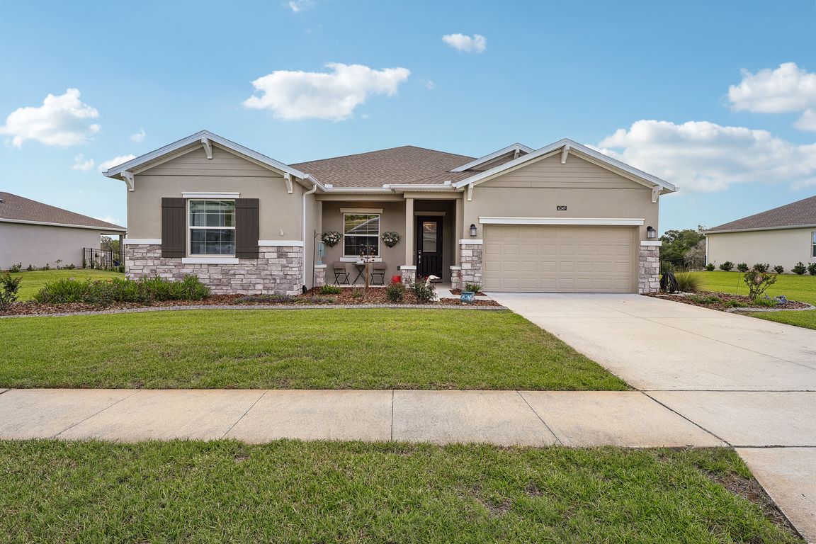 Claystone Way-S2404-001.jpg