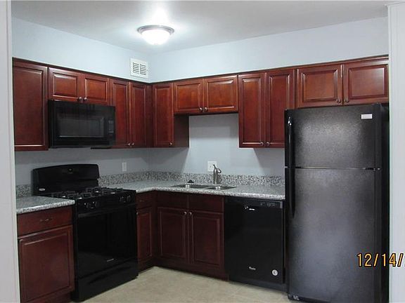 2nd image of 2206 Mission Hill Cir APT 101