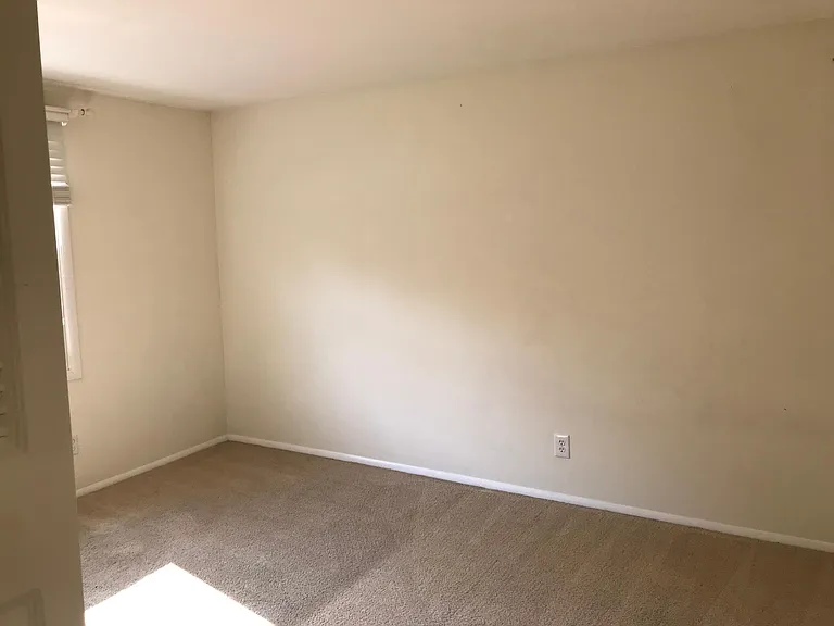 4042 Willow Run Dr — Photo 24