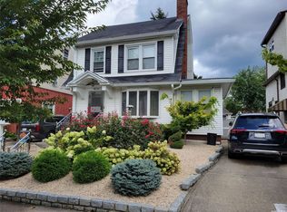 4511 169th St, Flushing, NY 11358
