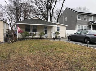 81 Clearview Ave, Selden, NY 11784