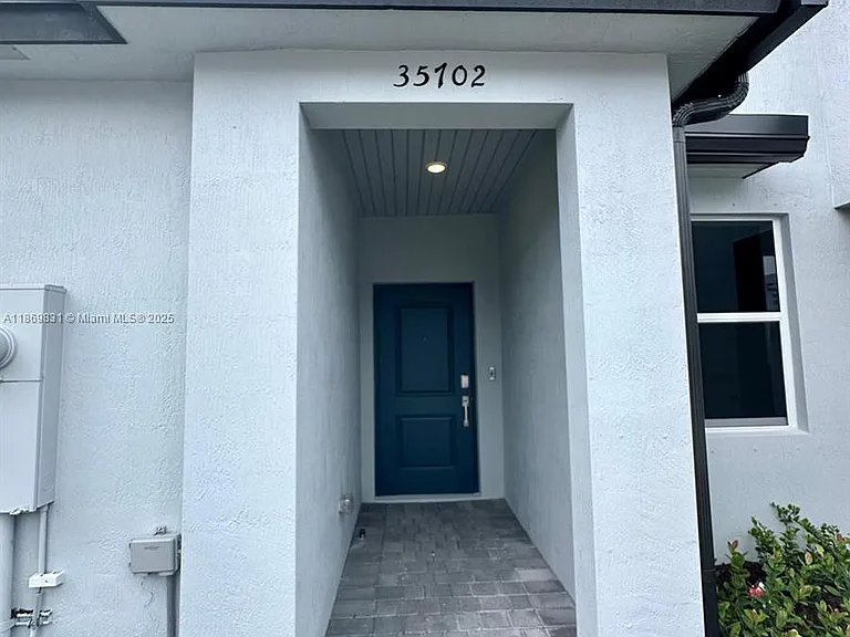 35702 SW 178th Ct #35702 — Photo 2
