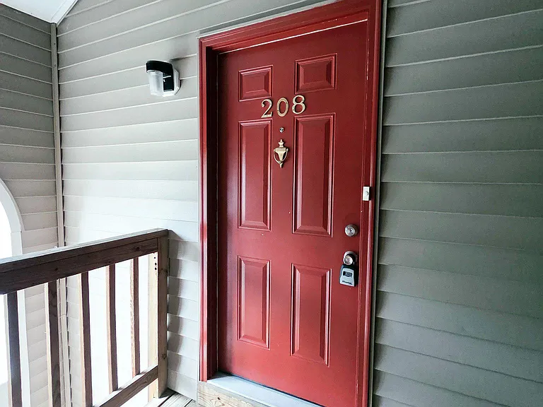 208 Ashley Run — Photo 2
