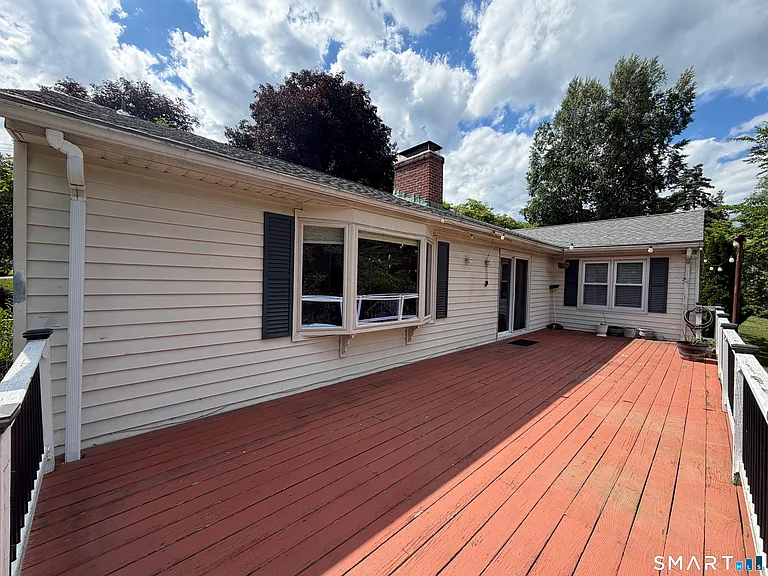 18 Hilltop View Rd — Photo 18