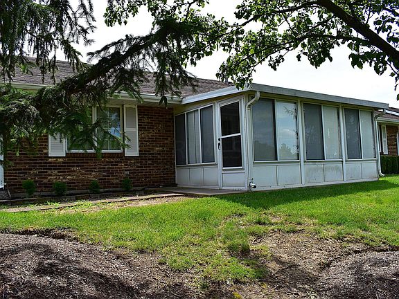 5th image of 630 Circle Dr