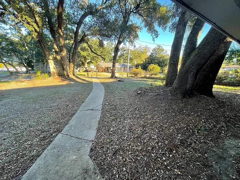 123 Shady Grove Ave — Photo 37