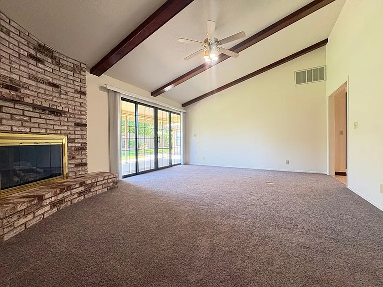 762 Corvey Cir — Photo 15