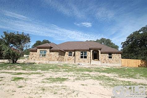 5th image of 105 Rosewood Dr