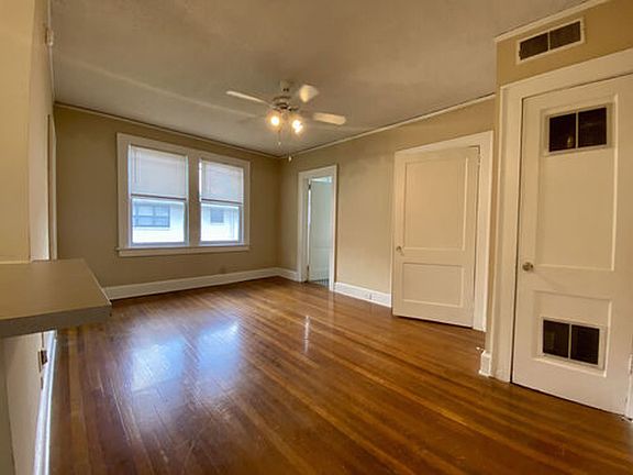 4th image of 788-800 Greenwood Ave NE #37