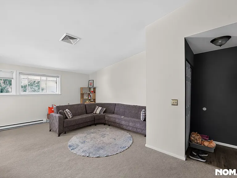 12 Evergreen Dr — Photo 10