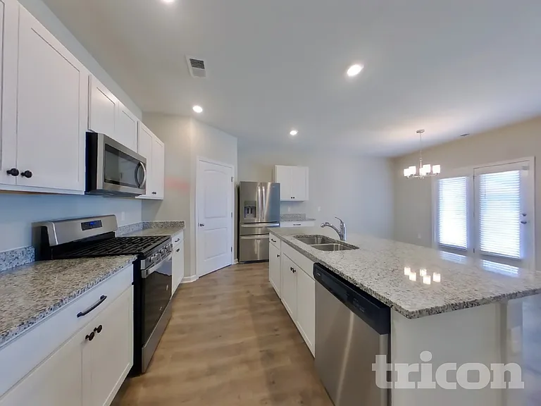 2028 Tate Farm Ln — Photo 6