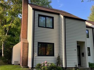 86 Hampton Park, Branford, CT 06405