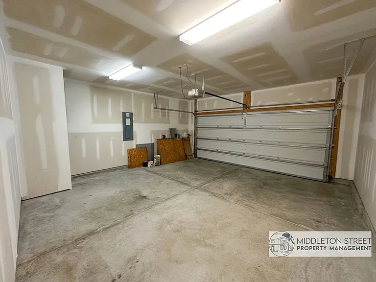 15 Beauregard Ct — Photo 32