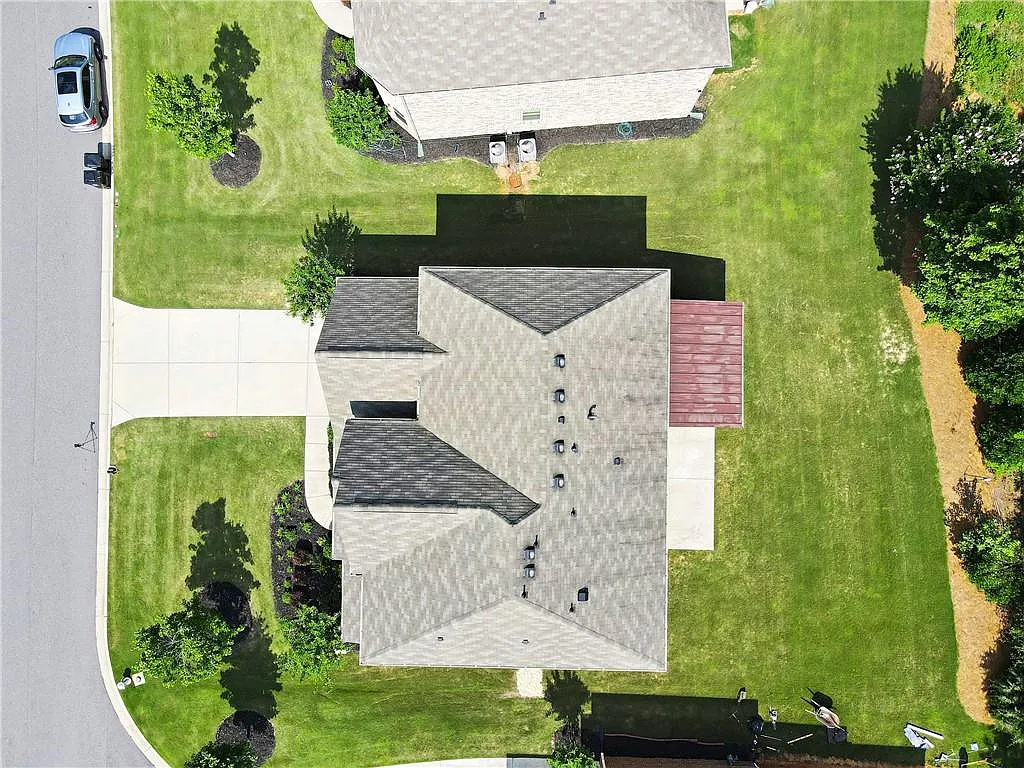5 bed, 4.0 bath, 3818 sqft, $3,650 — Photo 3