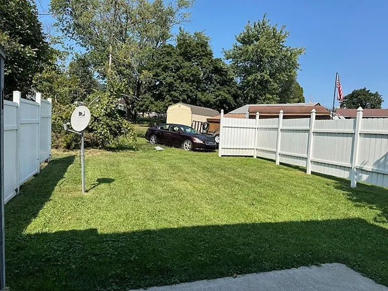 711 Valley Rd — Photo 13