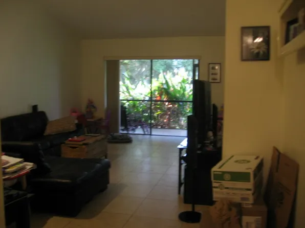 479 Hardwood Pl, Boca Raton, FL 33431