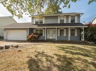 1246 Colby Dr, Saint Peters, MO