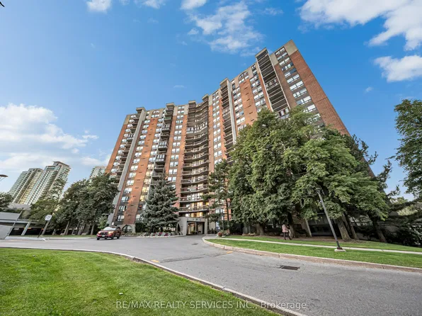 20 Mississauga Valley Blvd Unit 701, Mississauga, ON L5A 3S1
