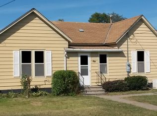 212 E 4th St, Axtell, NE 68924