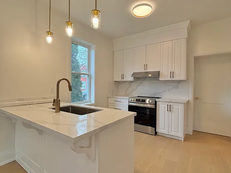24 Ashley St — Photo 36