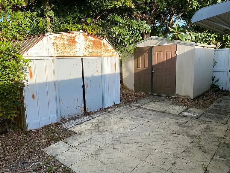 1996 Arvis Cir E — Photo 31