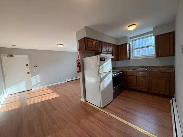 125 Maple Ave #A, Irvington, NJ 07111