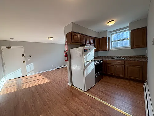 125 Maple Ave #A Photo 1